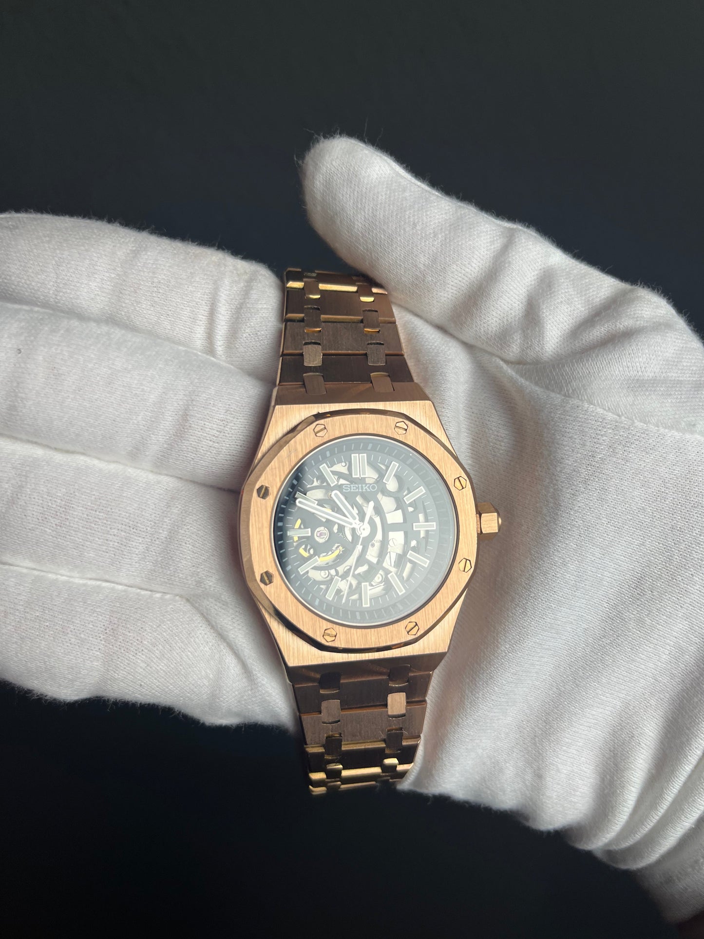 Royal Seikoak Rosenskelett
