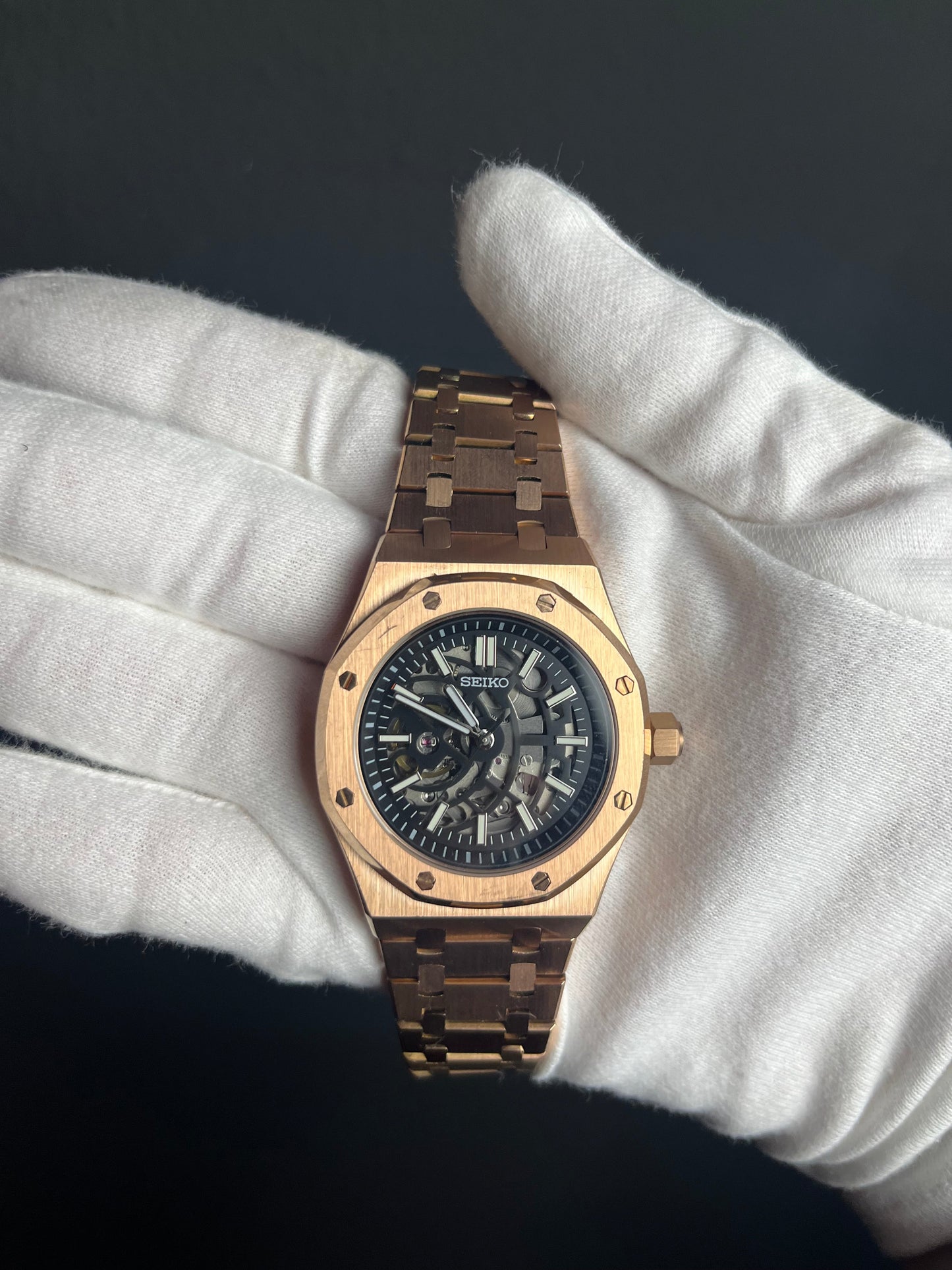 Royal Seikoak Rosenskelett