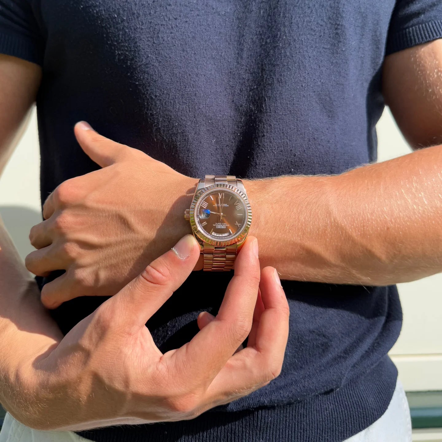 Seikodate rose-gold chocolate roman